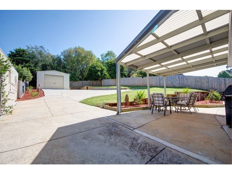 17 Calway Street, Drouin VIC 3818