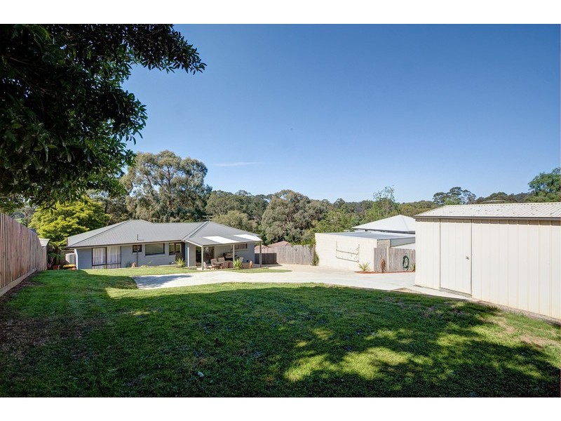 17 Calway Street, Drouin VIC 3818