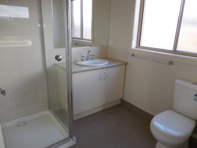 22 Shakespeare Court, Drouin VIC 3818