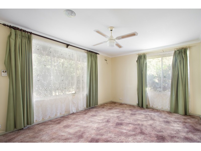 39 Jefferson Road, Garfield VIC 3814