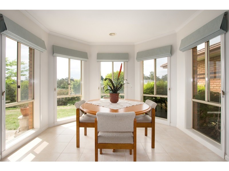 73 Walker Drive, Drouin VIC 3818