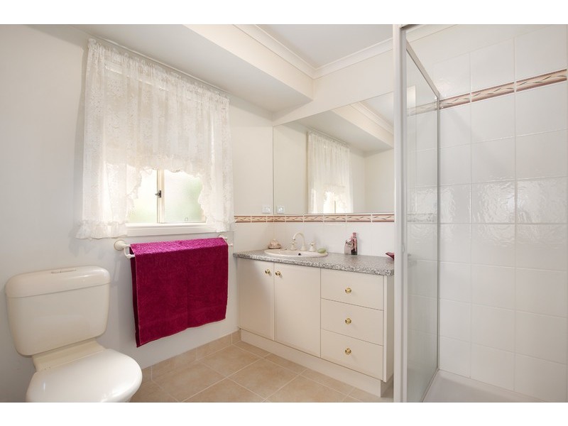 73 Walker Drive, Drouin VIC 3818