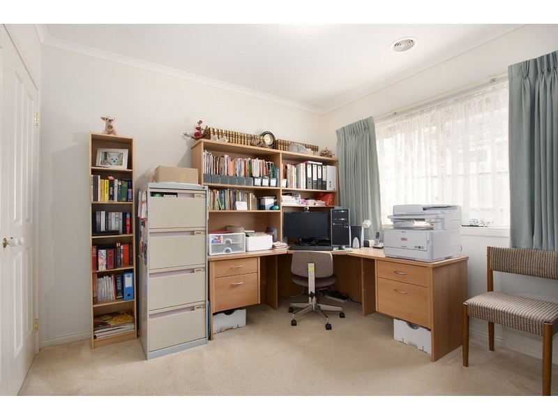 73 Walker Drive, Drouin VIC 3818