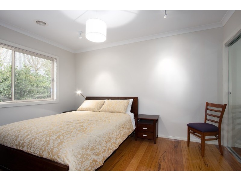 5 Lakeside Court, Drouin VIC 3818