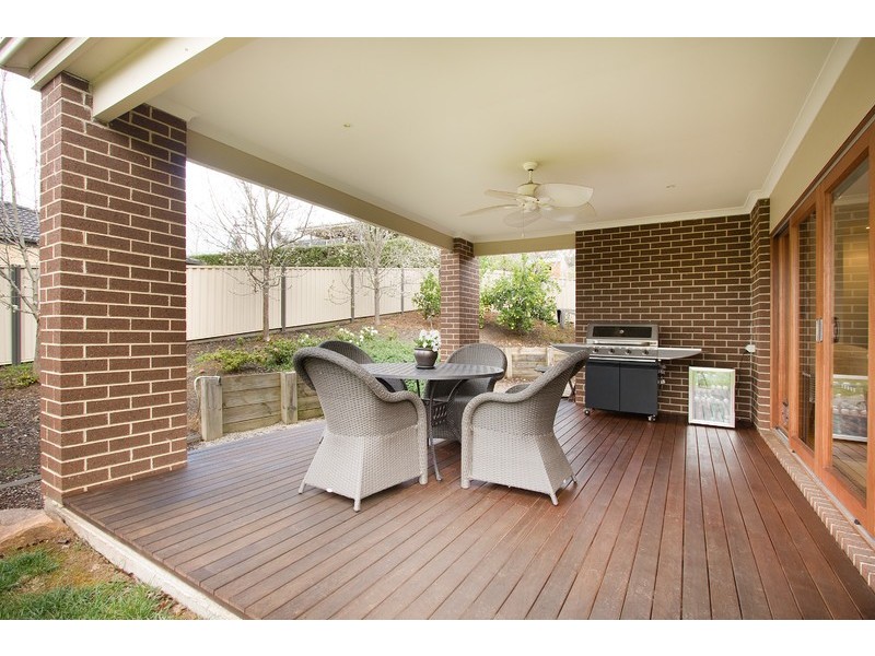 5 Lakeside Court, Drouin VIC 3818