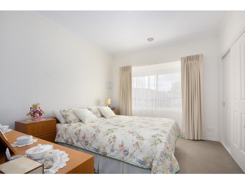 1/3 Bambra Court, Drouin VIC 3818