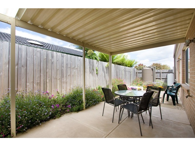 1/3 Bambra Court, Drouin VIC 3818
