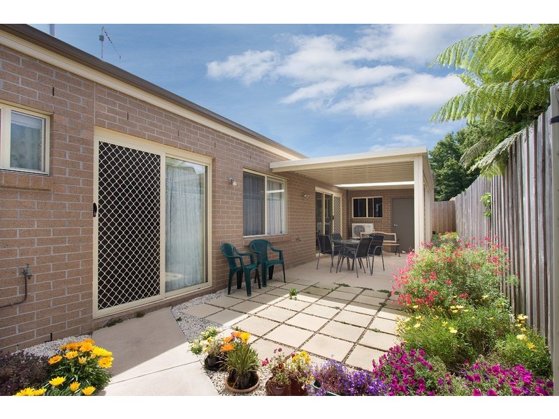 1/3 Bambra Court, Drouin VIC 3818