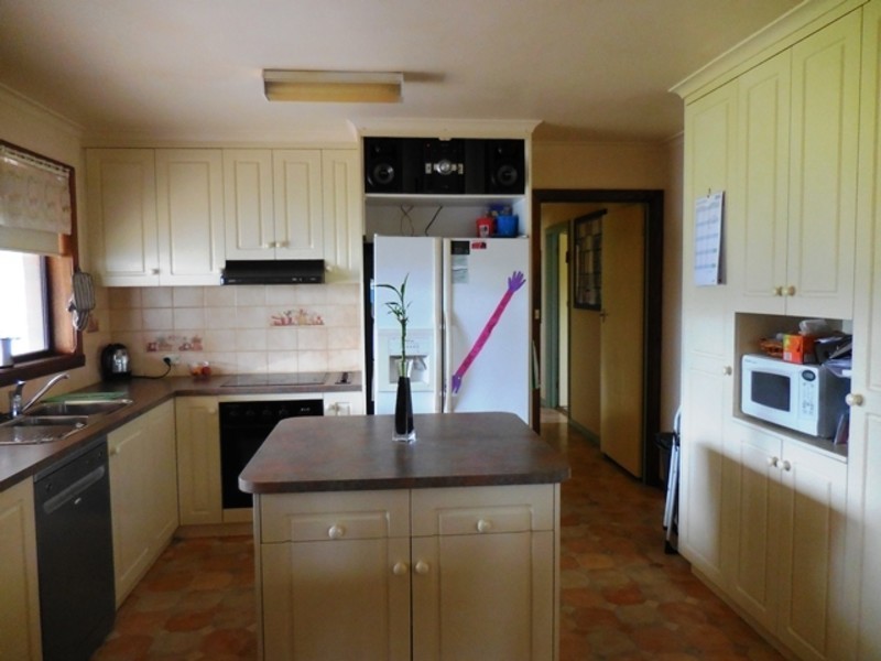 31 Princes Avenue, Longwarry VIC 3816