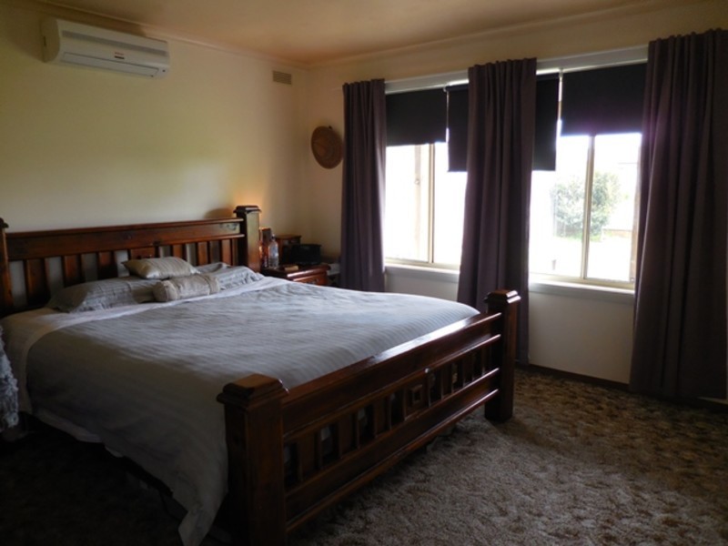 31 Princes Avenue, Longwarry VIC 3816