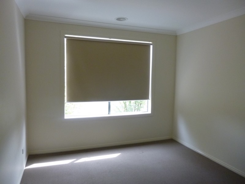 28 Summerhill Boulevard, Drouin VIC 3818