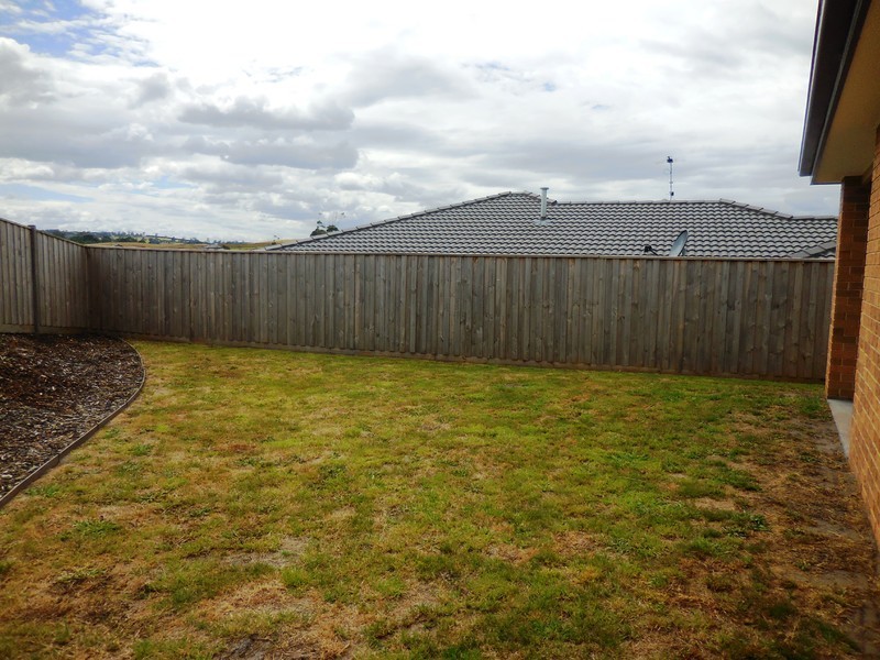 3 – 25 Monica Drive, Drouin VIC 3818