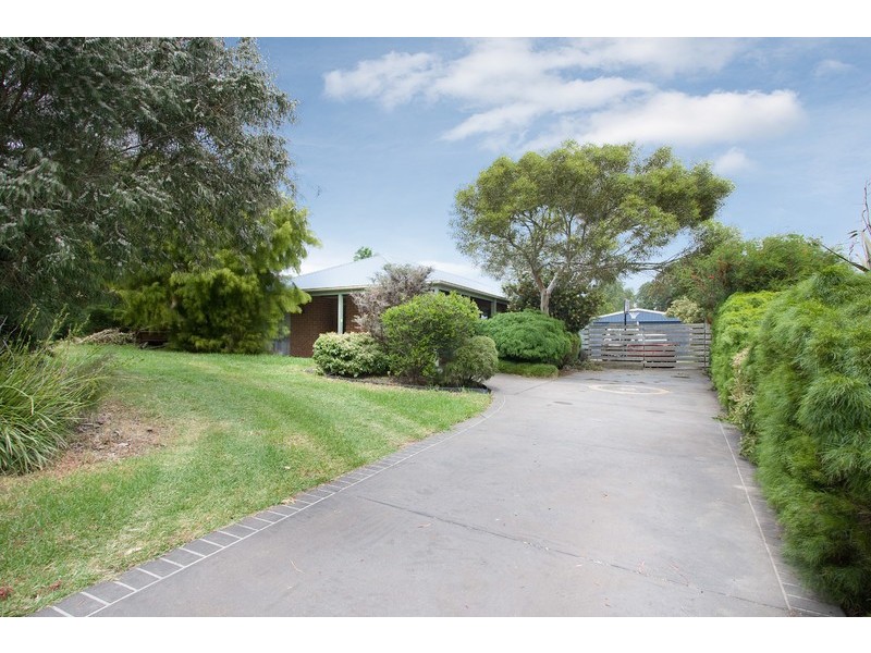 6 Harper Street, Drouin VIC 3818
