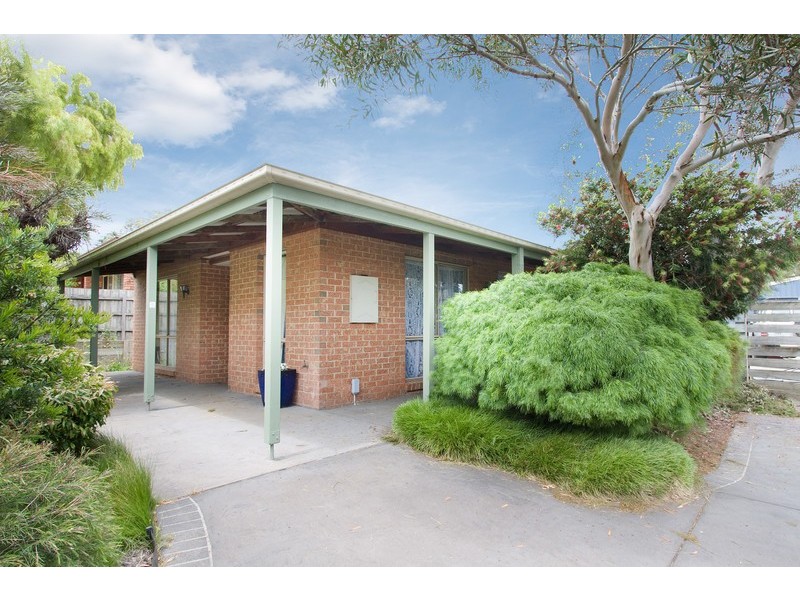 6 Harper Street, Drouin VIC 3818