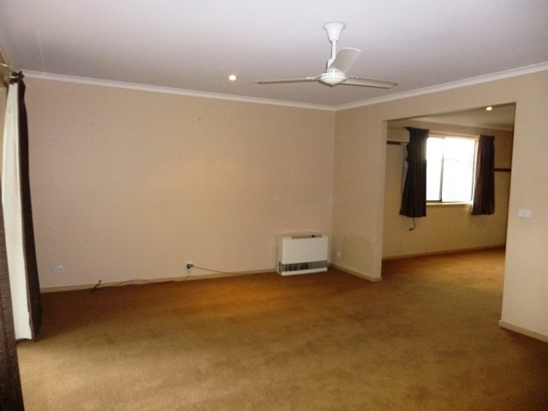 40 Buln Buln Road, Drouin VIC 3818