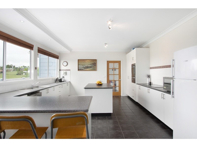 6 Taraview Court, Neerim South VIC 3831