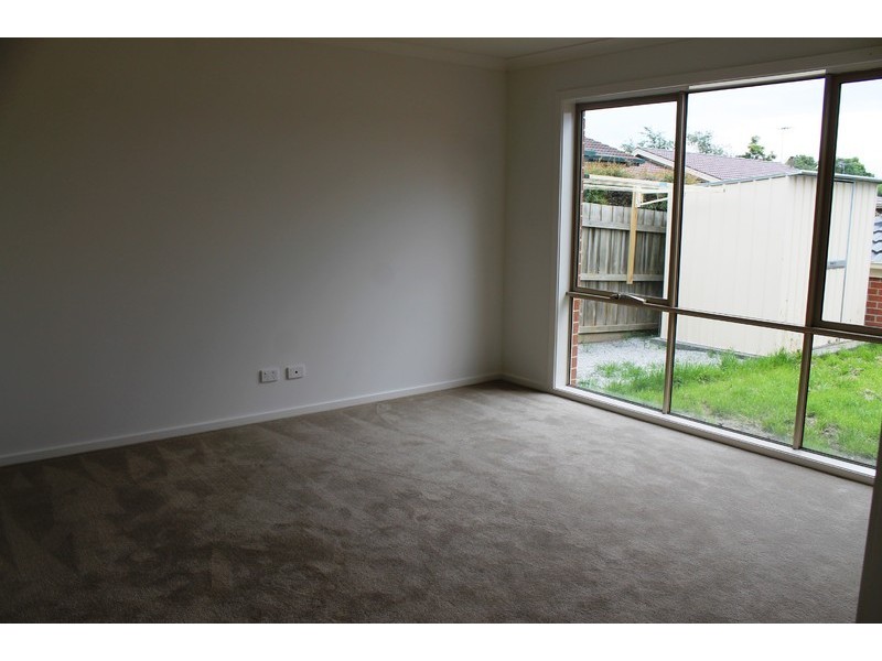 1/112 Burke Street, Warragul VIC 3820