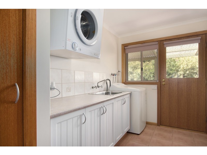 6 Green Valley Drive, Drouin VIC 3818