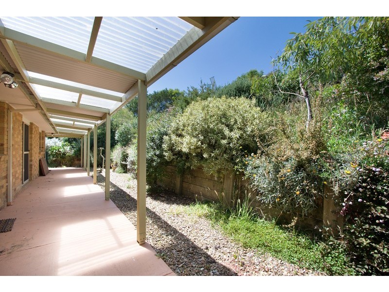 6 Green Valley Drive, Drouin VIC 3818