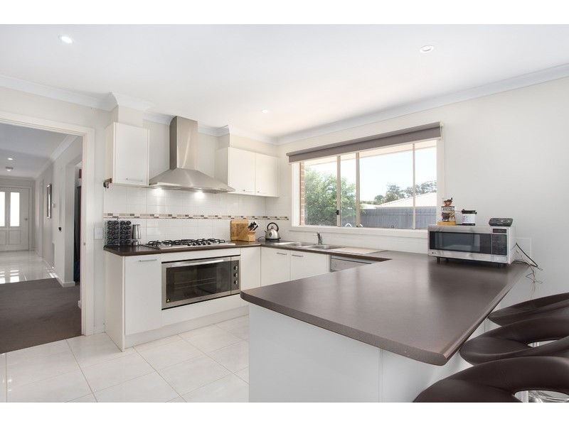 5 Miller Close, Drouin VIC 3818