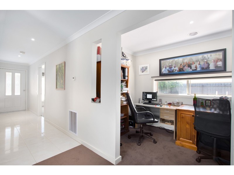 5 Miller Close, Drouin VIC 3818