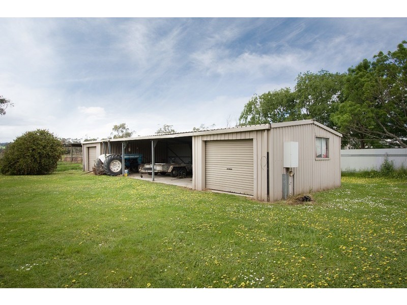 60 Sand Road, Longwarry VIC 3816