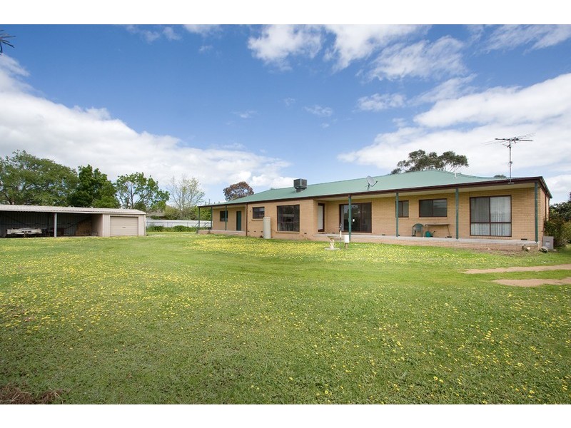 60 Sand Road, Longwarry VIC 3816