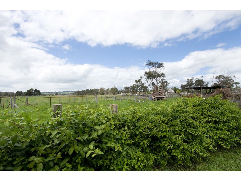 60 Sand Road, Longwarry VIC 3816