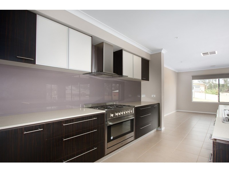 20 Mineral Court, Drouin VIC 3818