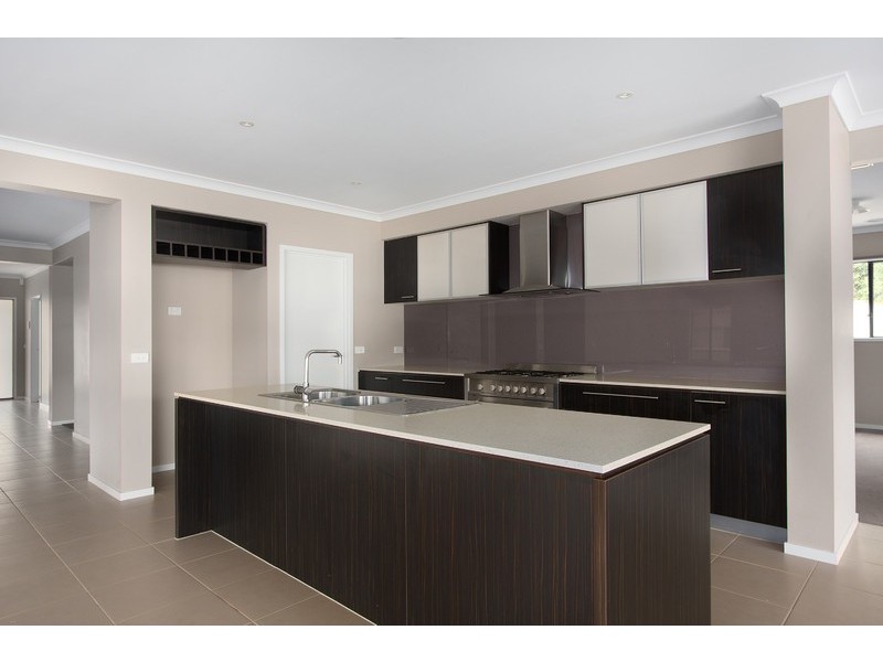 20 Mineral Court, Drouin VIC 3818