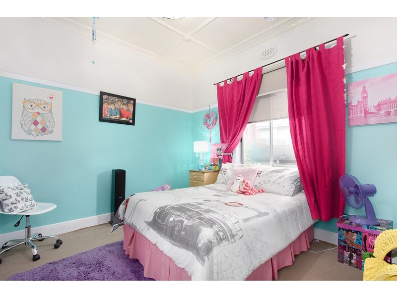 6 Young Street, Drouin VIC 3818