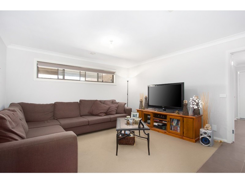 27 Claudia Crescent, Drouin VIC 3818
