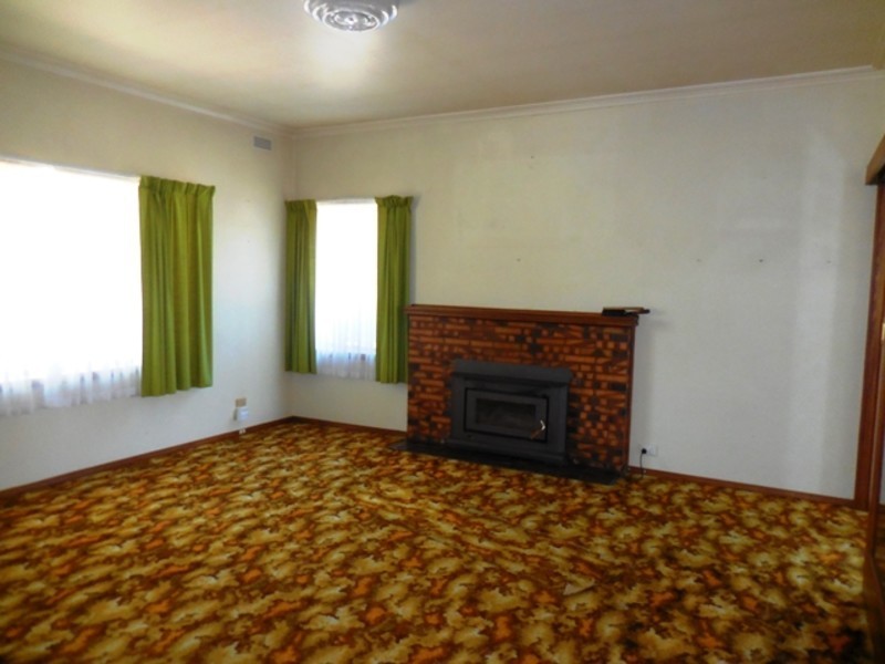 93 Old Sale Road, Drouin West VIC 3818