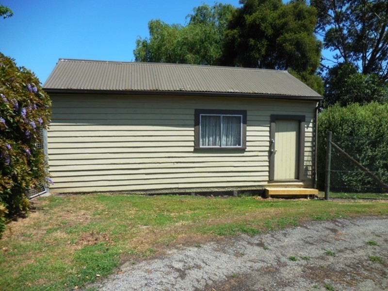 93 Old Sale Road, Drouin West VIC 3818