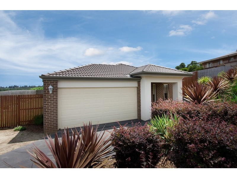 26 Hatfield Drive, Drouin VIC 3818