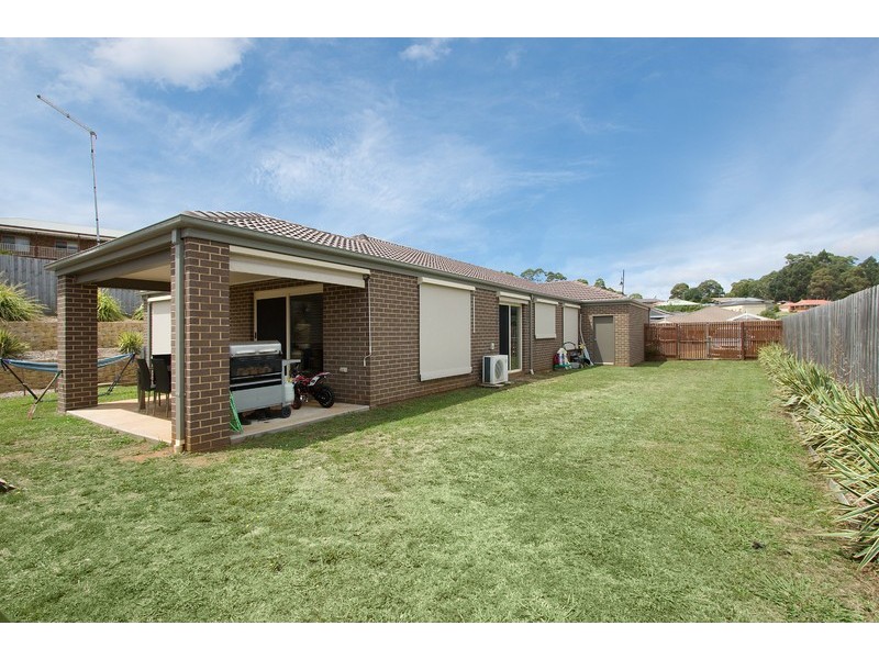 26 Hatfield Drive, Drouin VIC 3818