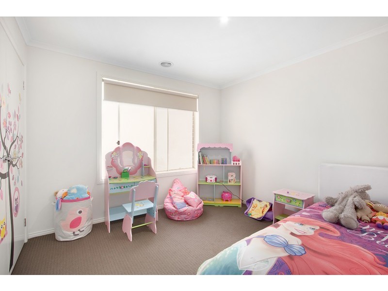 26 Hatfield Drive, Drouin VIC 3818