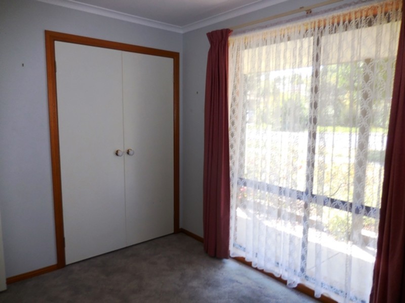 25 Adam Court, Drouin VIC 3818