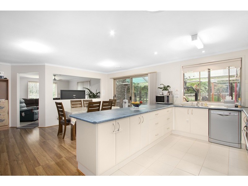 1 Ablett Court, Drouin VIC 3818