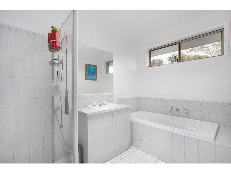 1 Ablett Court, Drouin VIC 3818