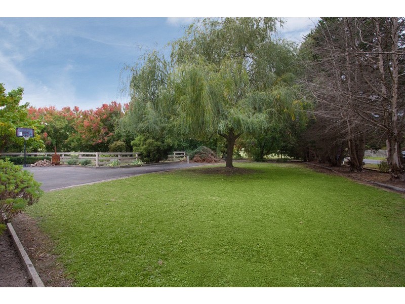 1 Ablett Court, Drouin VIC 3818