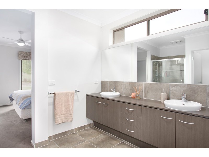 1A Ablett Court, Drouin VIC 3818