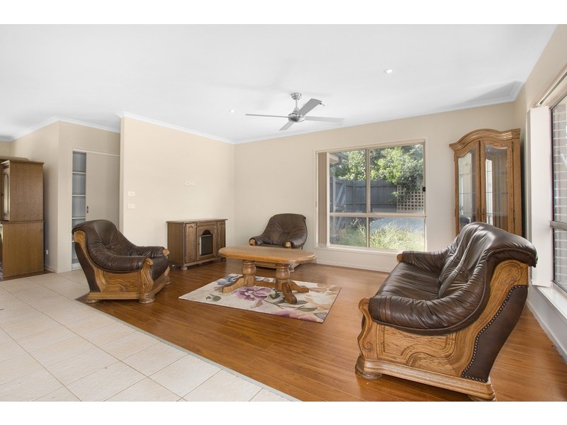 10 Millennium Court, Drouin VIC 3818