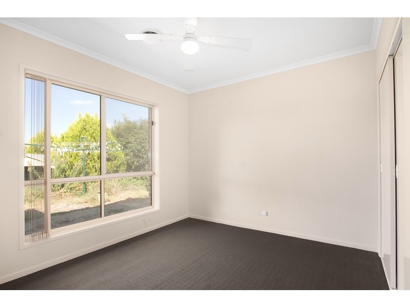 10 Millennium Court, Drouin VIC 3818