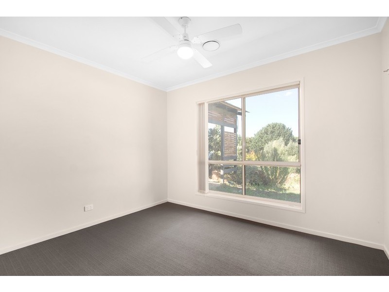10 Millennium Court, Drouin VIC 3818