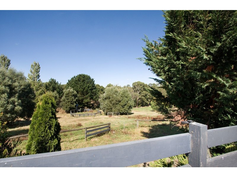 10 Millennium Court, Drouin VIC 3818