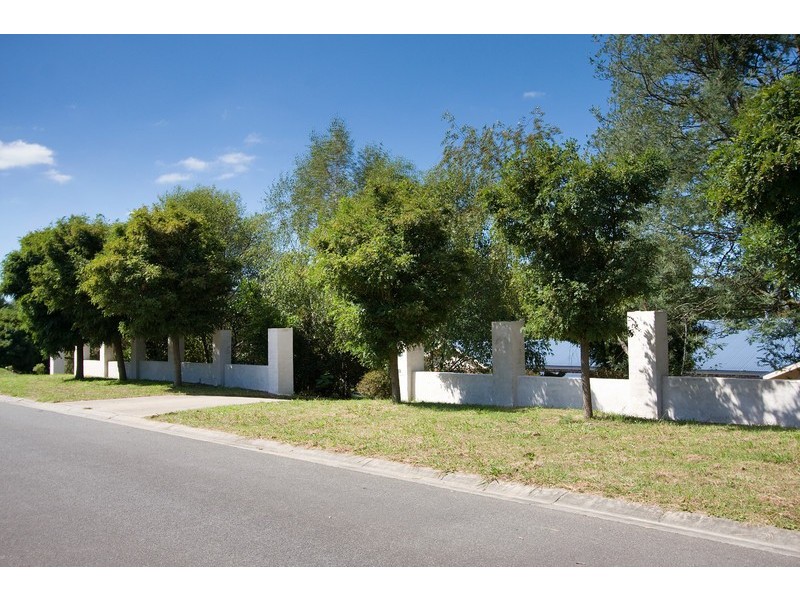 10 Millennium Court, Drouin VIC 3818