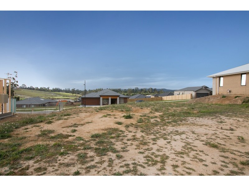 3 Finch Court, Drouin VIC 3818