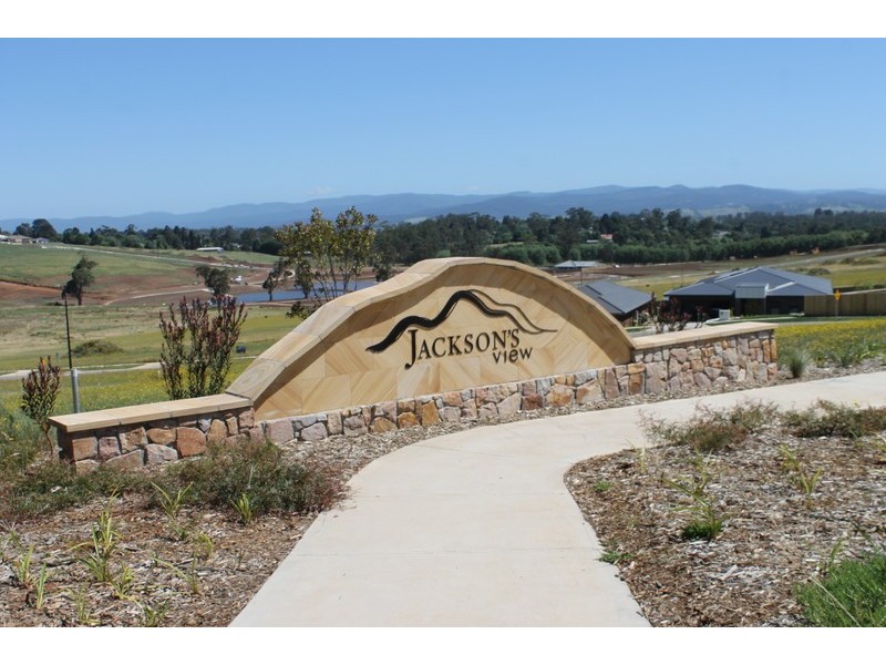 3 Finch Court, Drouin VIC 3818