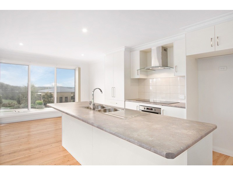 3/8 Benjamin Street, Neerim South VIC 3831